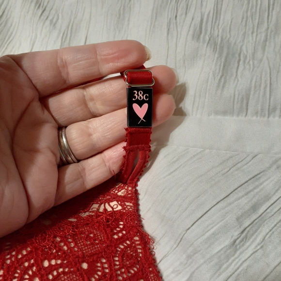 Bra - Picture 2 of 2